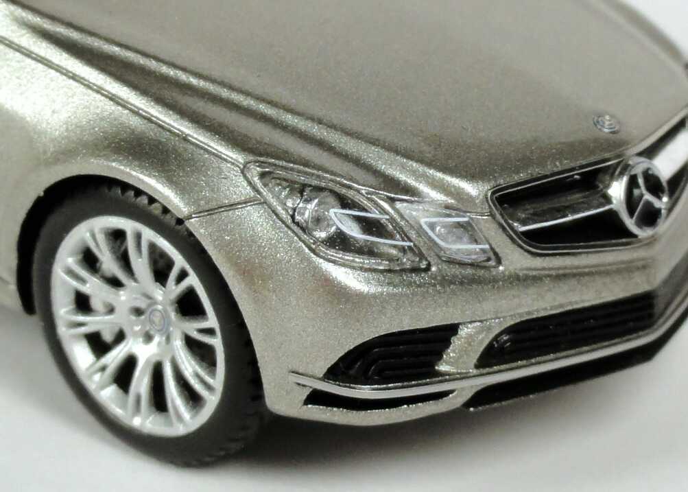 Mercedes-Benz A-Klasse (W169) polarsilber-met. Werbemodell Maisto B66962197  in der 1zu87.com Modellauto-Galerie
