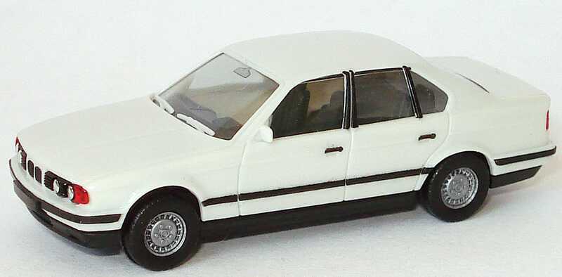 Foto 1:87
 BMW 535i (E34) wei� - herpa