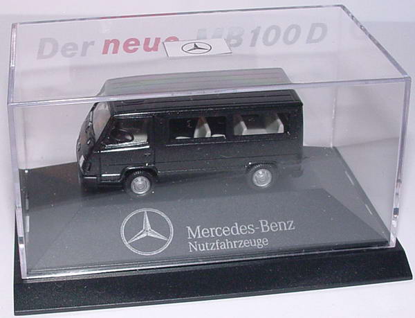 Foto 1:87
 Mercedes-Benz 100D II Bus schwarzmet. "Der neue MB 100 D, Nutzfahrzeug IAA" (MB) - herpa
