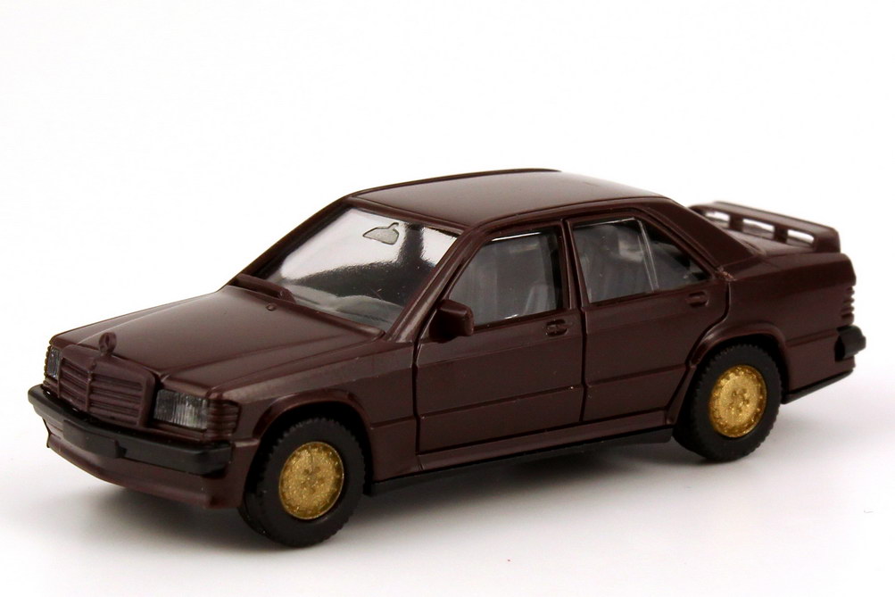 Foto 1:87
 Mercedes-Benz 190E 2.3-16 (W201) dunkel-wein-rot, Felgen gold - herpa