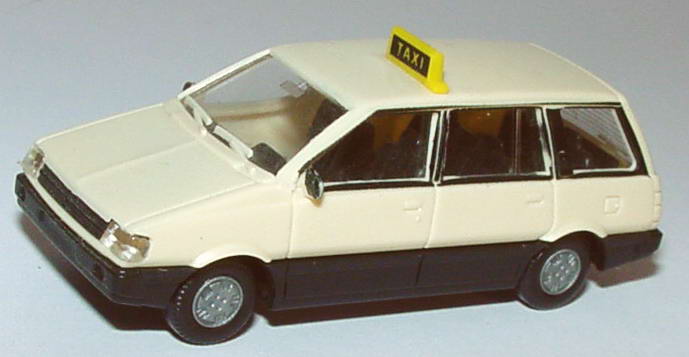 Mitsubishi Space Wagon Taxi