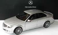 Artikelfoto: 1:18
Mercedes-Benz C 63 AMG iridiumsilbermet. (MB) 
