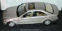Mercedes-Benz S-Klasse (W221) 2005 cubanitsilbermet. (MB)