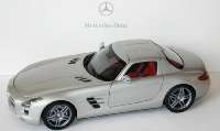 Artikelfoto: 1:18
Mercedes-Benz SLS AMG iridiumsilbermet. (MB) 