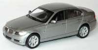 BMW 330i (E90) silbermet.