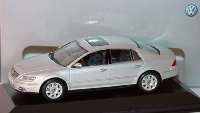 VW Phaeton silbermet. (VW)