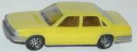 Audi 100 GL 5E hellolivgelb (Boden grau)