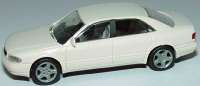Audi A8 cremewei�