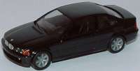 BMW 328i Coup� (E46) schwarz, BMW-Embleme aufgedruckt