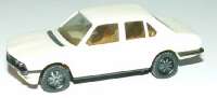 BMW 528i (alt) altwei� (IA beige, mit Spoiler)