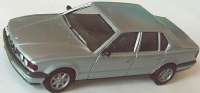 BMW 735i silbermet. (oV, ver�ndert)