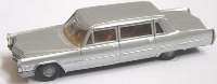 Cadillac Limousine lang silbermet.