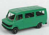 Mercedes-Benz 207D Bus kurz patinagr�n
