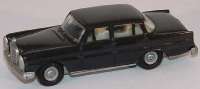 Mercedes-Benz 220 S schwarz