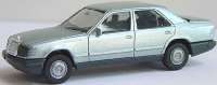 Mercedes-Benz 300E (alt) grausilbermet.