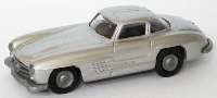 Artikelfoto: 1:87
Mercedes-Benz 300SL Gullwing �54 silbermet., IA schwarz (oV)