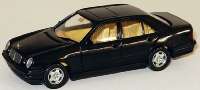 Mercedes-Benz E 230 schwarz