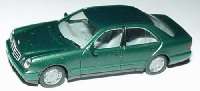 Mercedes-Benz E 320 dunkelgr�nmet.