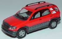 Mercedes-Benz ML 320 rot (getarnter Erlk�nig)