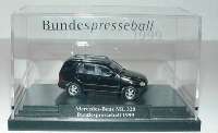 Mercedes-Benz ML 320 schwarz "Bundespresseball 1999"