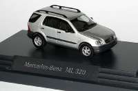 Mercedes-Benz ML 320 silbermet. (MB)