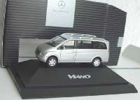 Mercedes-Benz Viano silbermet. (MB)
