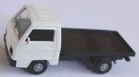 Mitsubishi L300 I Plattformwagen wei�/schwarz