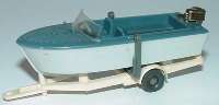 Motorboot auf Anh�nger 1a capriblau/grauwei�