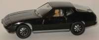 Porsche 924 schwarz, Bodenplatte grau mit Fahrerfigur