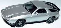 Porsche 928S silbermet. (alte Felgen)