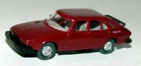 Saab 900 weinrot