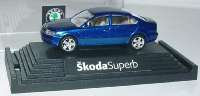 Skoda Superb blaumet. (Skoda)