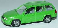 VW Bora Variant grasgr�n