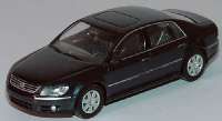 VW Phaeton dunkelgraumet. (Bastelware)