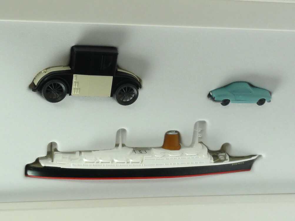 Foto 100 Jahre Peltzer III - Miniaturenklassiker zu Lande und zu Wasser (1:40 Hanomag Kommissbrot + 1:90 Karmann Ghia unverglast + 1:1250 Passagierschiff Bremen) Wiking 99034