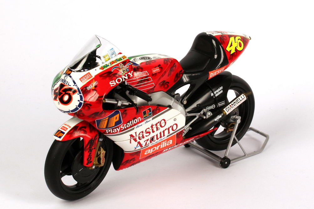 Foto 1:12 Aprilia 250 ccm GP Imola 1999 Nastro Azzurro Nr.46, Valentino Rossi Minichamps 122990096