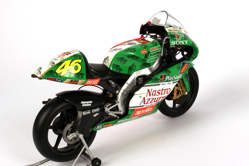 Foto 1:12 Aprilia 250 ccm GP Imola 1999 Nastro Azzurro Nr.46, Valentino Rossi Minichamps 122990096