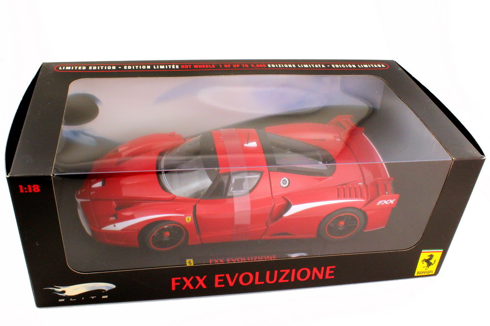 Foto 1:18 Ferrari FXX Evoluzione rot weiß - Elite T6247