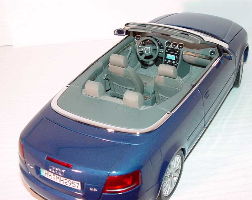 Foto 1:18 Audi A4 Cabrio (B6) Facelift 2005 mauritiusblau-met. Werbemodell Norev 5010504325