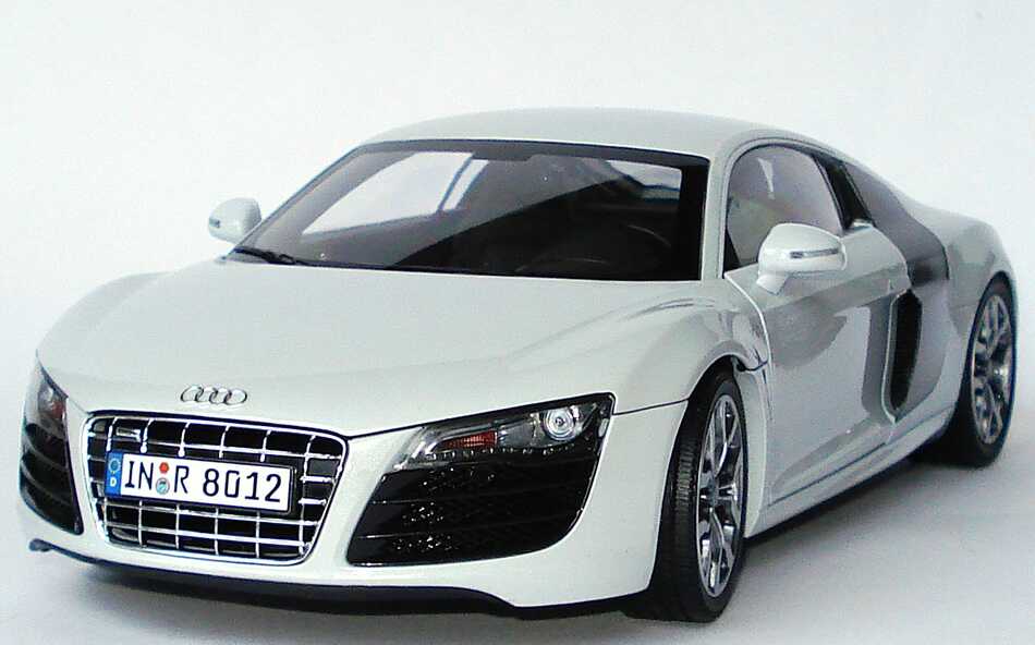 Foto 1:18 Audi R8 5.2 FSI quattro V10 suzukagrau-met. Werbemodell Kyosho 5010918425