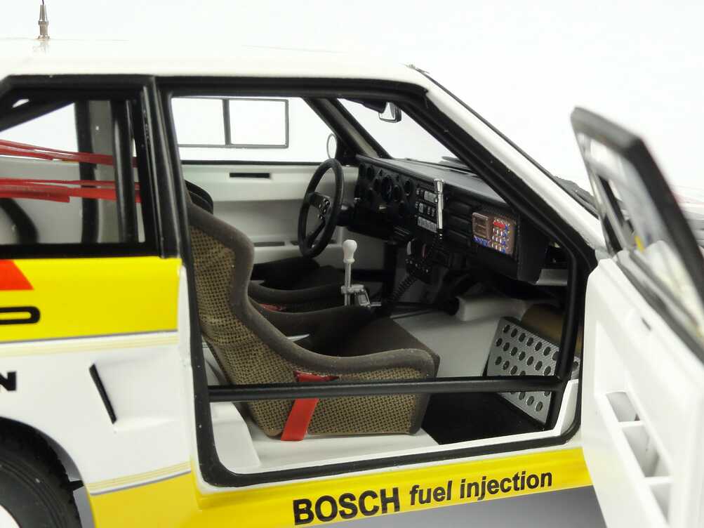 Foto 1:18 Audi Sport quattro Rallye Monte Carlo 1985 HB Audi Team Nr.3, Röhrl / Geistdörfer Werbemodell AUTOart 5031000105