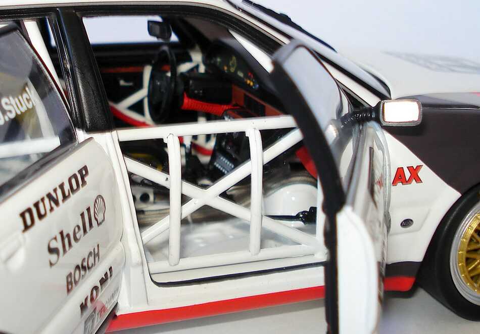 Foto 1:18 Audi V8 DTM 1990 SMS Nr.44, H.J. Stuck Minichamps 100901044