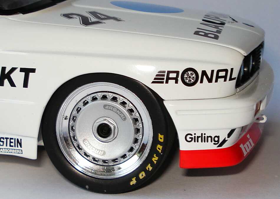 Foto 1:18 BMW M3 (E30) DTM 1987 Isert, Lui, Blaupunkt Nr.24, Olaf Manthey Minichamps 180872024