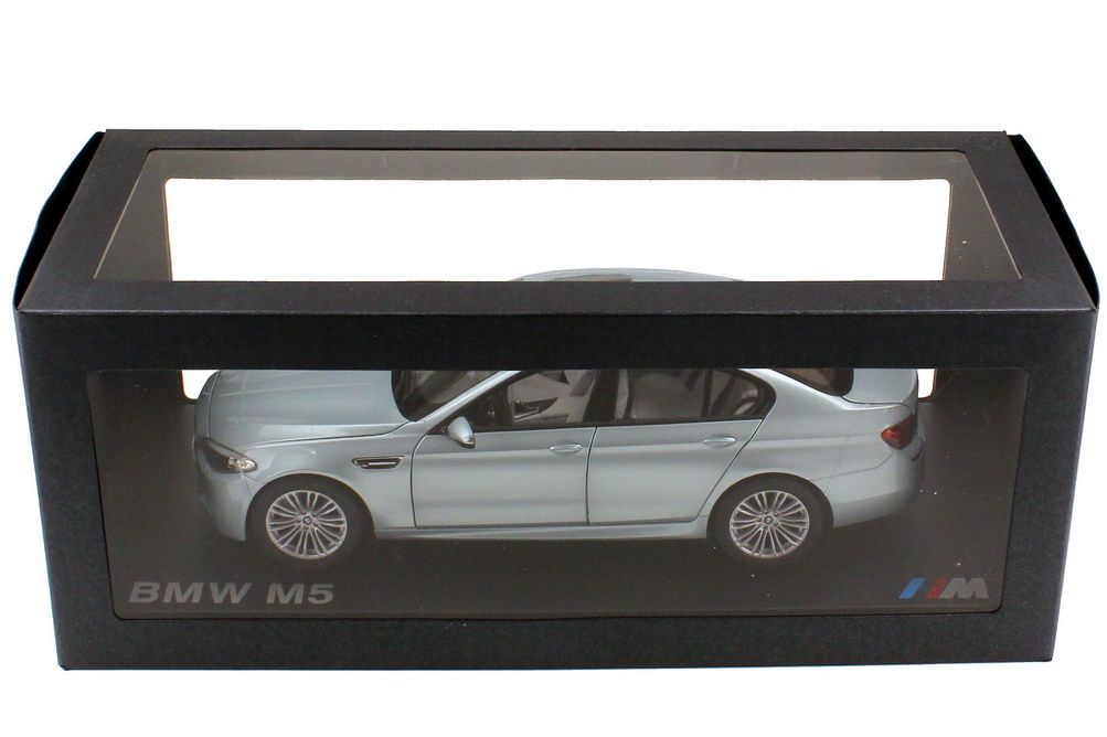 BMW M5 (F10) silverstone-II-met. Werbemodell BMW-Group 80432186353 in der  1zu87.com Modellauto-Galerie