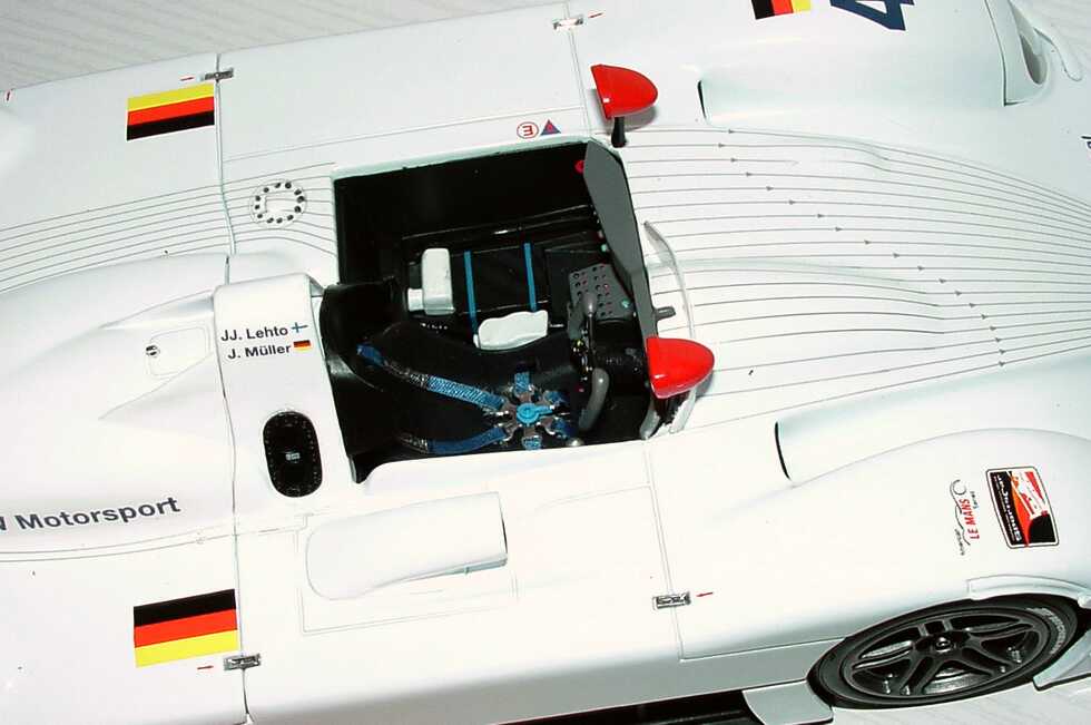 Foto 1:18 BMW V12 LMR Le Mans 2000 Original BMW Parts Nr.42, Jörg Müller / J.J. Lehto Werbemodell Kyosho 80430018218