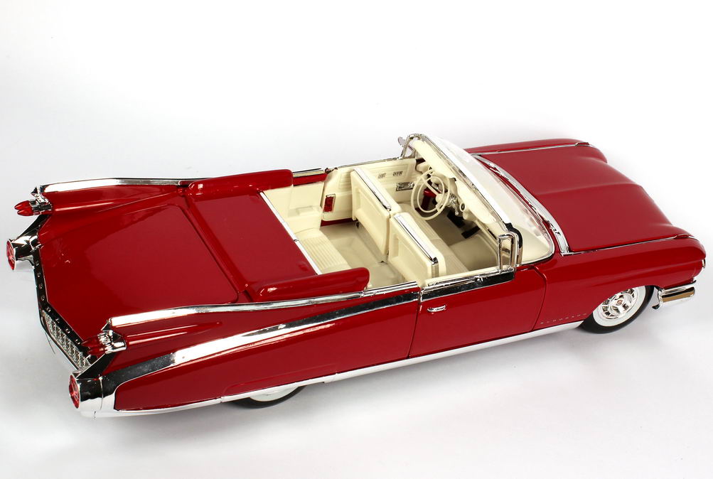 Foto 1:18 Cadillac Eldorado Biarritz 1959 rot Maisto 36813