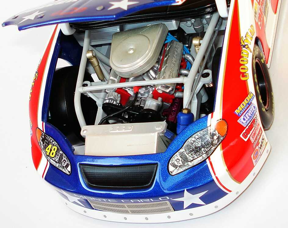 Foto 1:18 Chevrolet Monte Carlo NASCAR 2003 Hendrick Motorsports, Lowe´s, Power of Pride Nr.48, Jimmie Johnson ACTION Collectables 104186