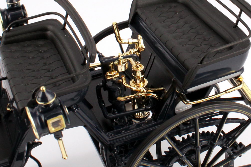 DaimlerMotorkutsche schwarz 1886 Werbemodell Norev B66041416 in der