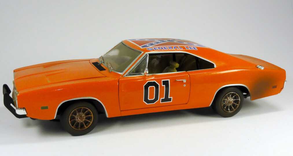 Foto 1:18 Dodge Charger 1969 General Lee (TV-Serie: The Dukes of Hazzard) verschmutzt Ertl 32485
