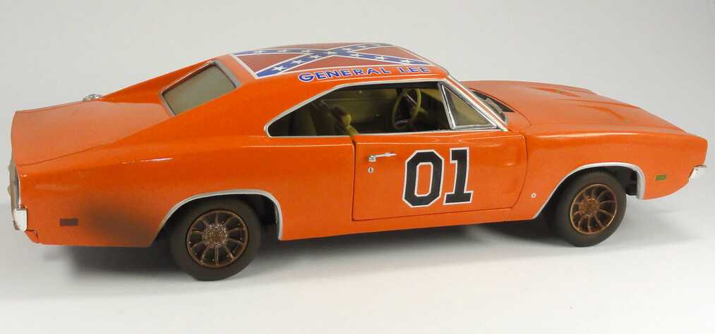 Foto 1:18 Dodge Charger 1969 General Lee (TV-Serie: The Dukes of Hazzard) verschmutzt Ertl 32485